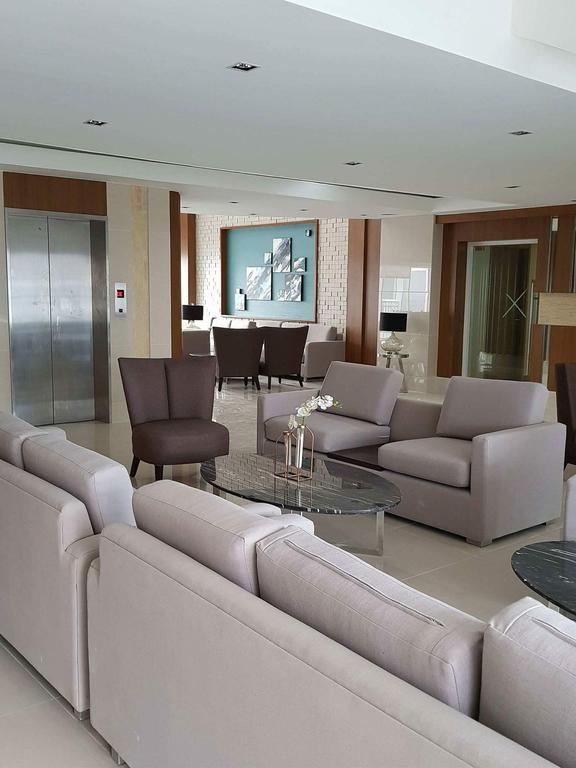 Studio Unit At The Breeze Residences Manila Exteriör bild